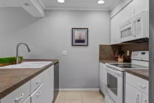 653 Cypress Ln, Wilton Manors, FL 33305 - Photo 15