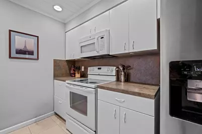 653 Cypress Lane #21B, Fort Lauderdale, FL 33305 - Photo 13