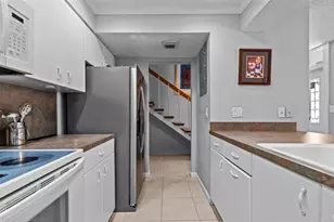 653 Cypress Ln, Wilton Manors, FL 33305 - Photo 9