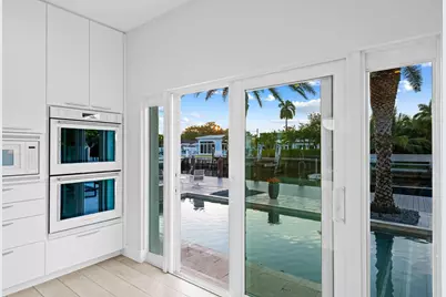 1731 NE 23rd Avenue, Fort Lauderdale, FL 33305 - Photo 9