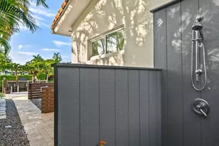 1731 NE 23rd Ave, Fort Lauderdale, FL 33305 - Photo 15