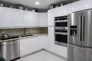 2500 Parkview Dr, Hallandale Beach, FL 33009 - Photo 13