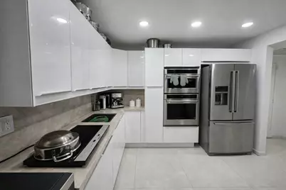 2500 Parkview Drive #403, Hallandale Beach, FL 33009 - Photo 9
