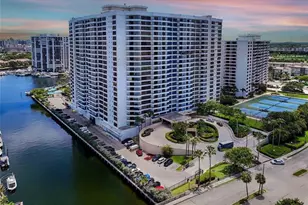 2500 Parkview Dr, Hallandale Beach, FL 33009 - Photo 33