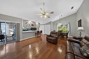 3004 Lakemont Ct, Palm Beach Gardens, FL 33403 - Photo 9