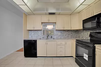 2006 Granada Drive #N2, Coconut Creek, FL 33066 - Photo 7