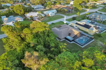 750 SE Cavern Avenue, Port Saint Lucie, FL 34983 - Photo 5