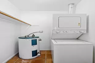 1640 NE 4th Pl, Fort Lauderdale, FL 33301 - Photo 15