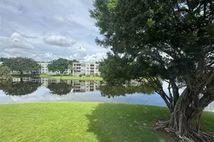 9235A Lagoon Pl Unit, Davie, FL 33324 - Photo 29