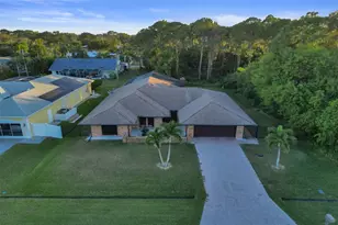 766 SE Cavern Ave, Port Saint Lucie, FL 34983 - Photo 1