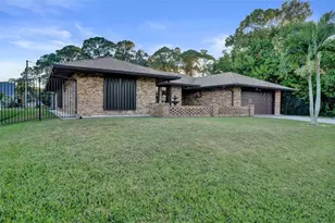 766 SE Cavern Ave, Port Saint Lucie, FL 34983 - Photo 73