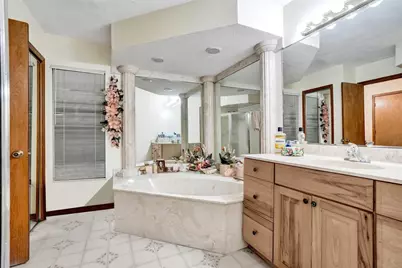 766 SE Cavern Avenue, Port Saint Lucie, FL 34983 - Photo 21