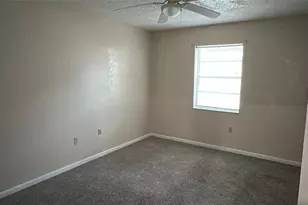 2004 S 10th St, Fort Pierce, FL 34950 - Photo 7