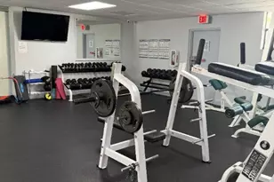 600 Parkview Dr, Hallandale Beach, FL 33009 - Photo 15