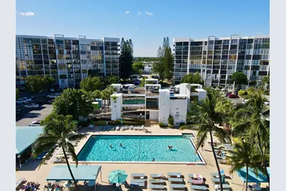 1000 Parkview Drive #925, Hallandale Beach, FL 33009 - Photo 31