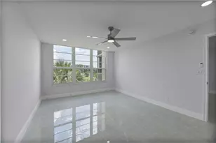 2901 S Palm Aire Dr, Pompano Beach, FL 33069 - Photo 13