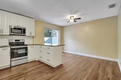 11567 N Open Court, Cooper City, FL 33026 - Photo 9