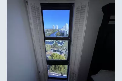 3375 N Country Club Drive #1005, Miami, FL 33180 - Photo 23