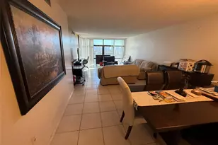 3375 N Country Club Dr, Miami, FL 33180 - Photo 13