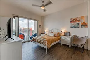 1301 NE Miami Gardens Dr, Miami, FL 33179 - Photo 17