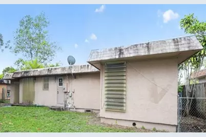 7802 NW 69th Terrace, Tamarac, FL 33321 - Photo 3