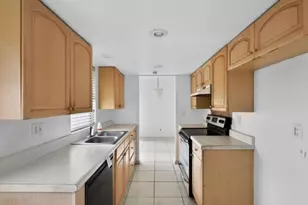 7802 NW 69th Terrace, Tamarac, FL 33321 - Photo 13