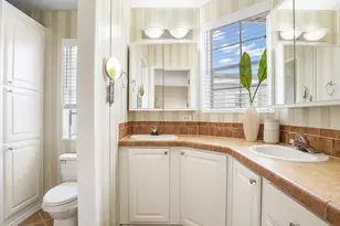 1911 SW 87th Terrace, Davie, FL 33324 - Photo 29