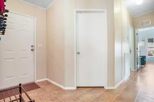 1911 SW 87th Terrace, Davie, FL 33324 - Photo 15