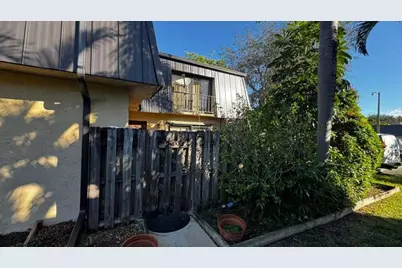 2494 Waterside Drive #4c, Lake Worth, FL 33461 - Photo 3