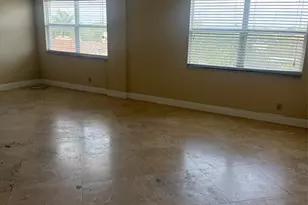 2555 NE 11th St, Fort Lauderdale, FL 33304 - Photo 1