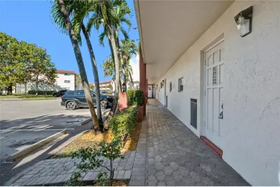 9320 S Hollybrook Lake Drive #103, Pembroke Pines, FL 33025 - Photo 19