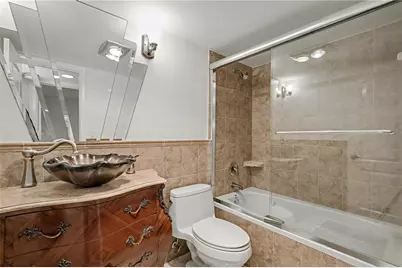 9320 S Hollybrook Lake Drive #103, Pembroke Pines, FL 33025 - Photo 9