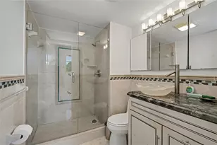 9320 S Hollybrook Lake Dr, Pembroke Pines, FL 33025 - Photo 5