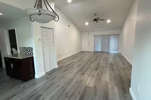 10420 SW 207th St, Cutler Bay, FL 33189 - Photo 3