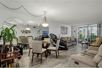 9520 S Hollybrook Lake Drive #103, Pembroke Pines, FL 33025 - Photo 7