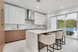 1129 NE 18th Ct, Fort Lauderdale, FL 33305 - Photo 13