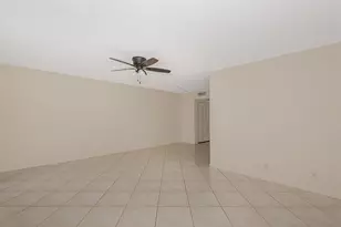 2009 Cornwall Dr, Boca Raton, FL 33434 - Photo 15