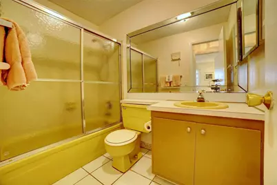 300 SW Golfview Terrace #150, Boynton Beach, FL 33426 - Photo 9