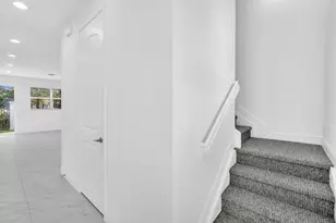 6947 Pines Cir, Pompano Beach, FL 33073 - Photo 9