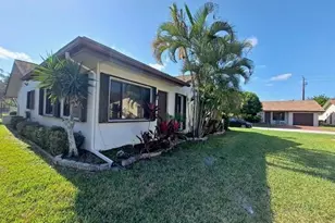 2377 SW 16th Dr, Deerfield Beach, FL 33442 - Photo 3