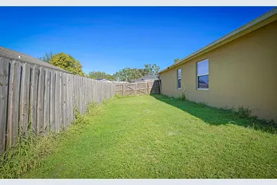 1174 SW Goodman Avenue, Port Saint Lucie, FL 34953 - Photo 31