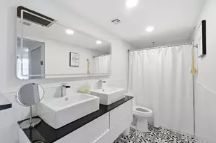 1950 S Ocean Dr, Hallandale Beach, FL 33009 - Photo 9