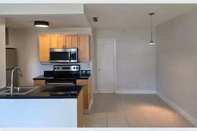 815 Middle River Drive #117, Fort Lauderdale, FL 33304 - Photo 15