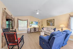 6809 SE Yorktown Dr, Hobe Sound, FL 33455 - Photo 3