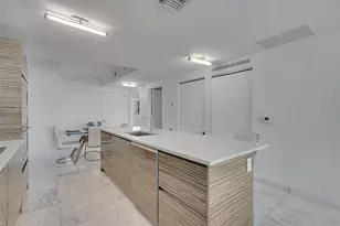 460 NE 28th St, Miami, FL 33137 - Photo 21