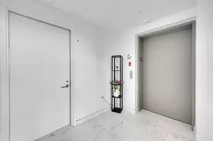 460 NE 28th St, Miami, FL 33137 - Photo 25