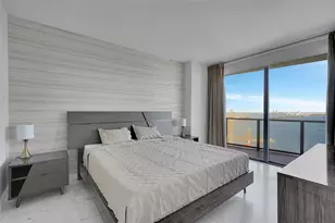 460 NE 28th St, Miami, FL 33137 - Photo 11