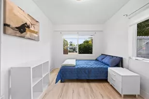 561 NE 61st St, Oakland Park, FL 33334 - Photo 15