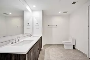 488 NE 18th St, Miami, FL 33132 - Photo 9