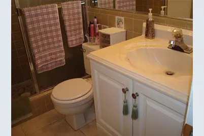 5809 NW 85th Avenue, Tamarac, FL 33321 - Photo 15